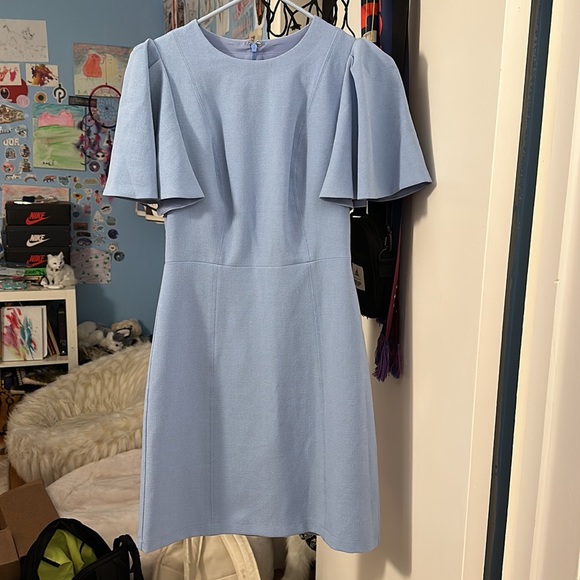 Flutter Sleeve Crepe Sheath Dress - Picture 5 of 11